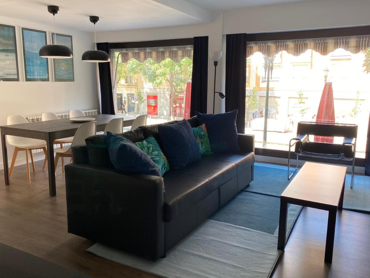 Lc Apartamentos Cesar Augusto Сарагоса Экстерьер фото