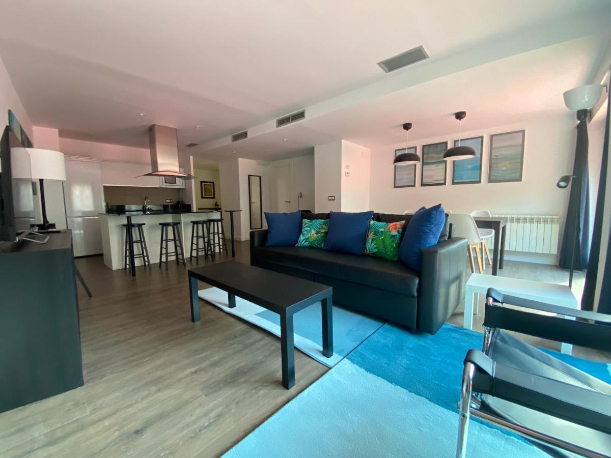 Lc Apartamentos Cesar Augusto Сарагоса Экстерьер фото