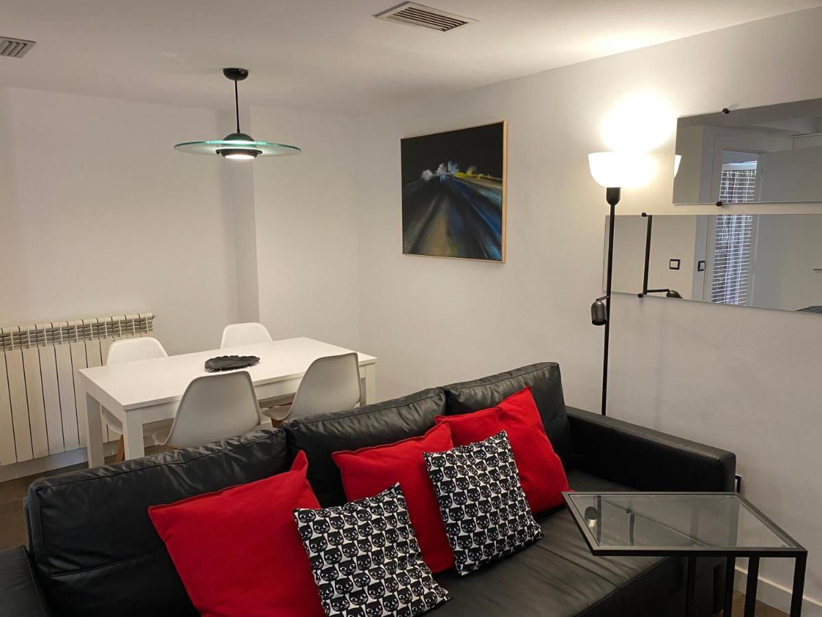 Lc Apartamentos Cesar Augusto Сарагоса Экстерьер фото