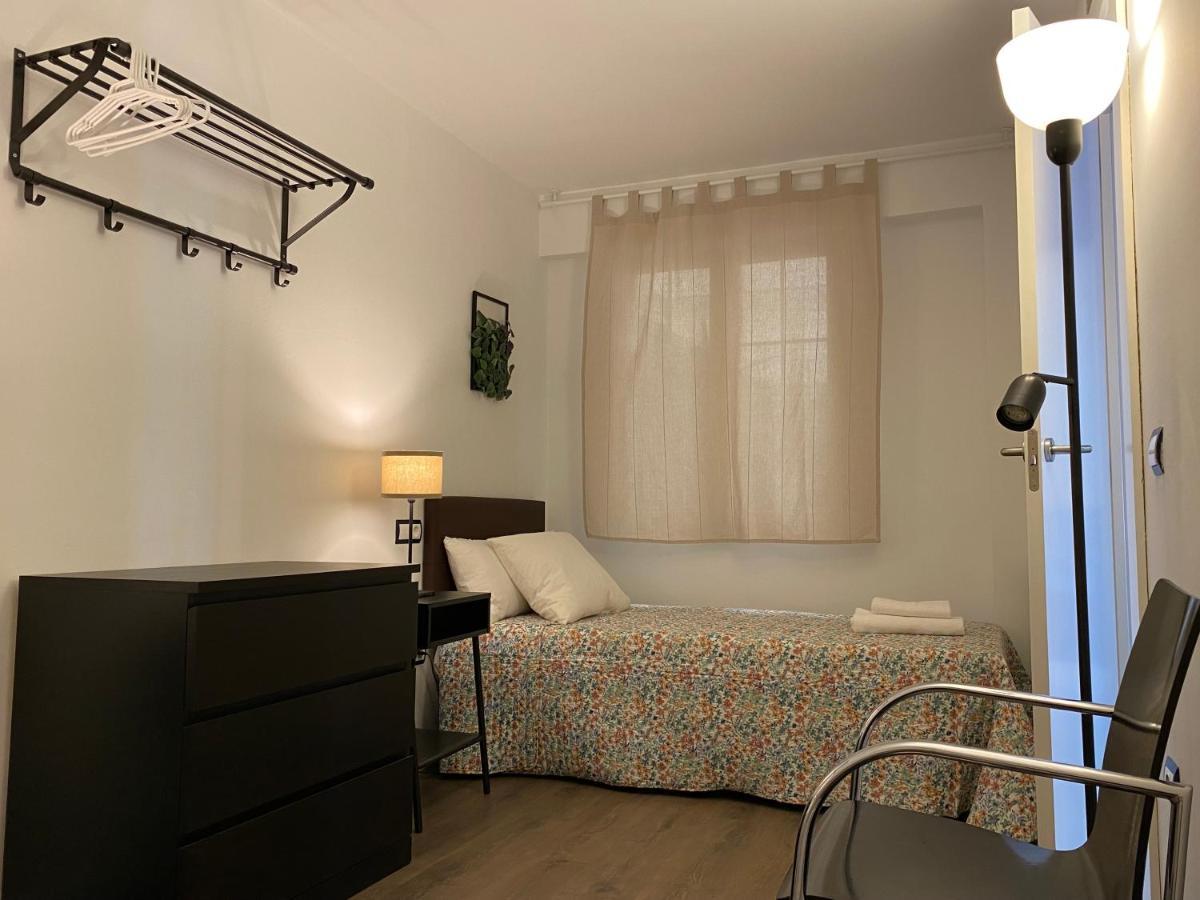 Lc Apartamentos Cesar Augusto Сарагоса Экстерьер фото