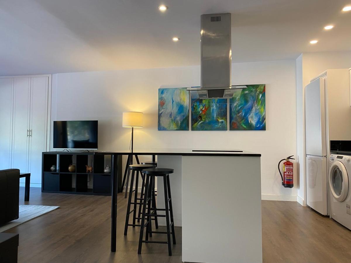 Lc Apartamentos Cesar Augusto Сарагоса Экстерьер фото