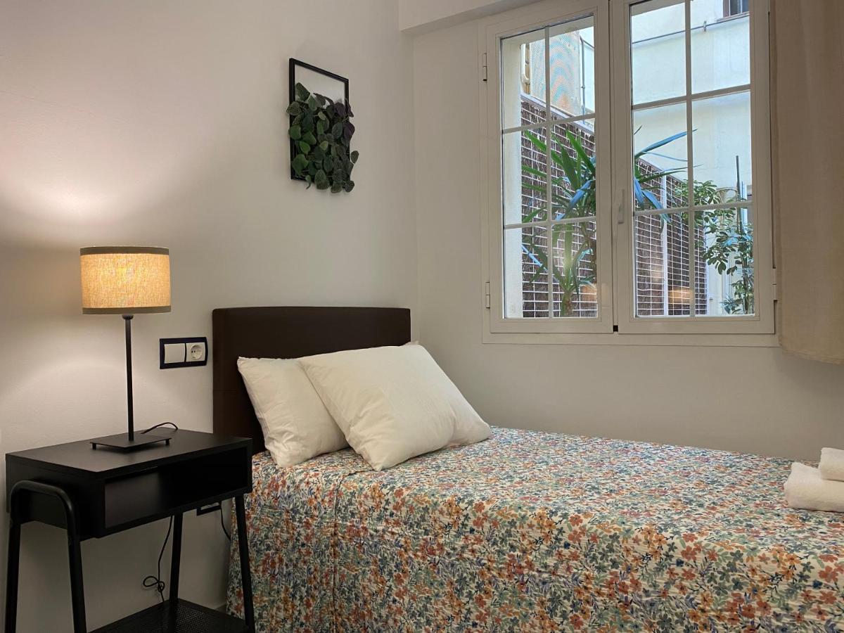Lc Apartamentos Cesar Augusto Сарагоса Экстерьер фото