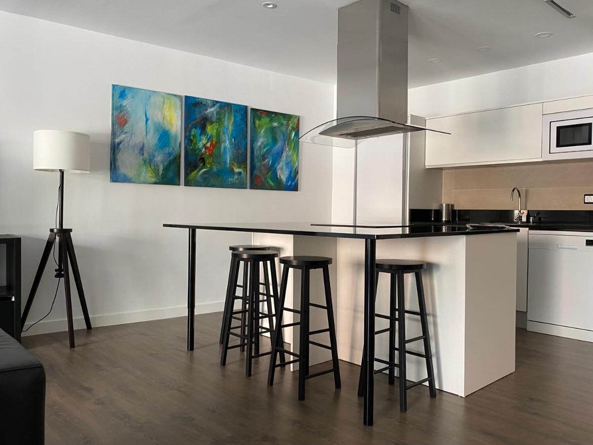 Lc Apartamentos Cesar Augusto Сарагоса Экстерьер фото
