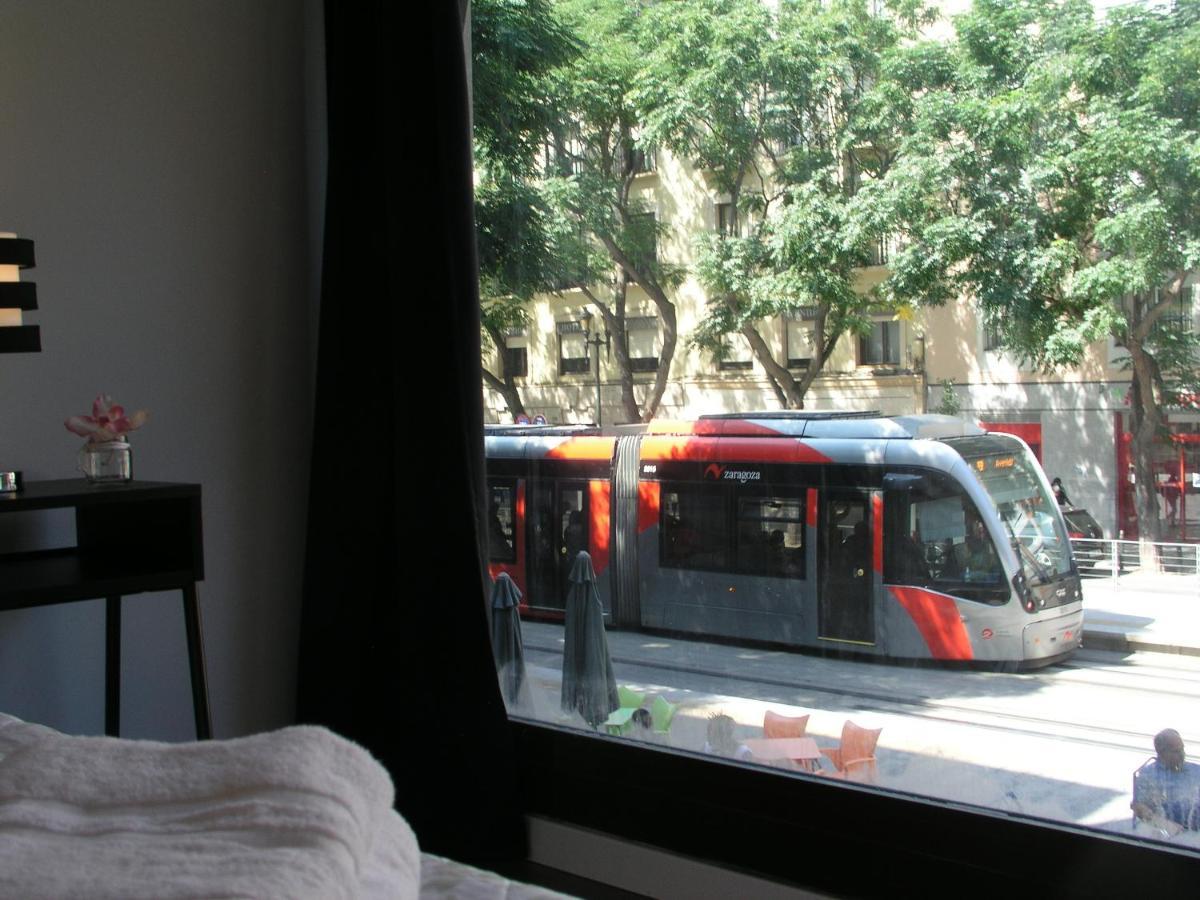 Lc Apartamentos Cesar Augusto Сарагоса Экстерьер фото