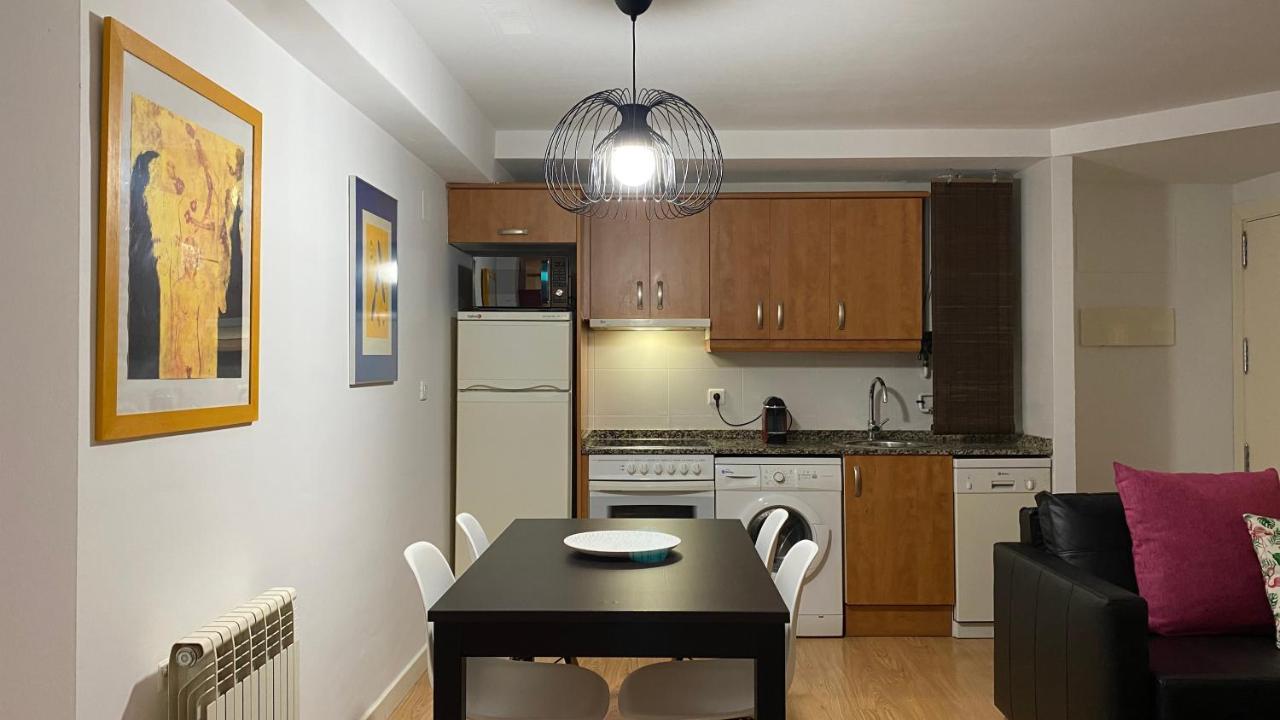 Lc Apartamentos Cesar Augusto Сарагоса Экстерьер фото